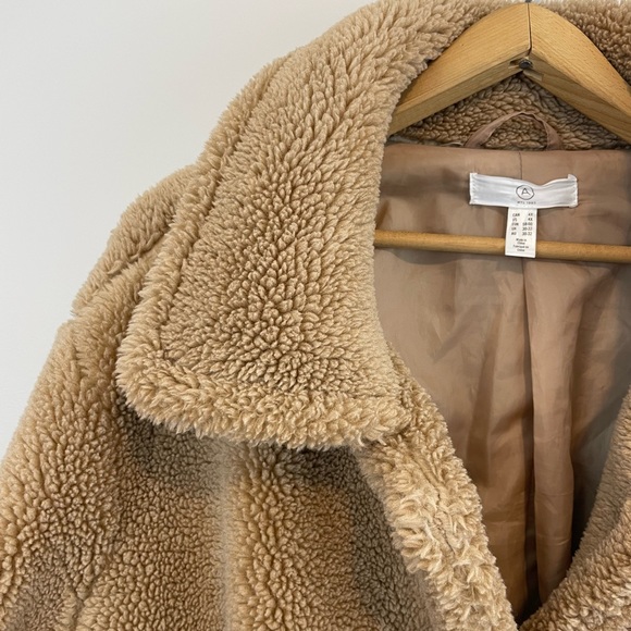 ‘A’ (MTL 1980) tan teddy coat 4x - Picture 4 of 10